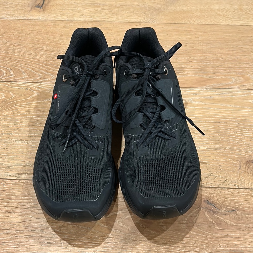 On Cloudstratus Shoes
